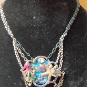 Elegant Multicolor Starfish Pendant Necklace